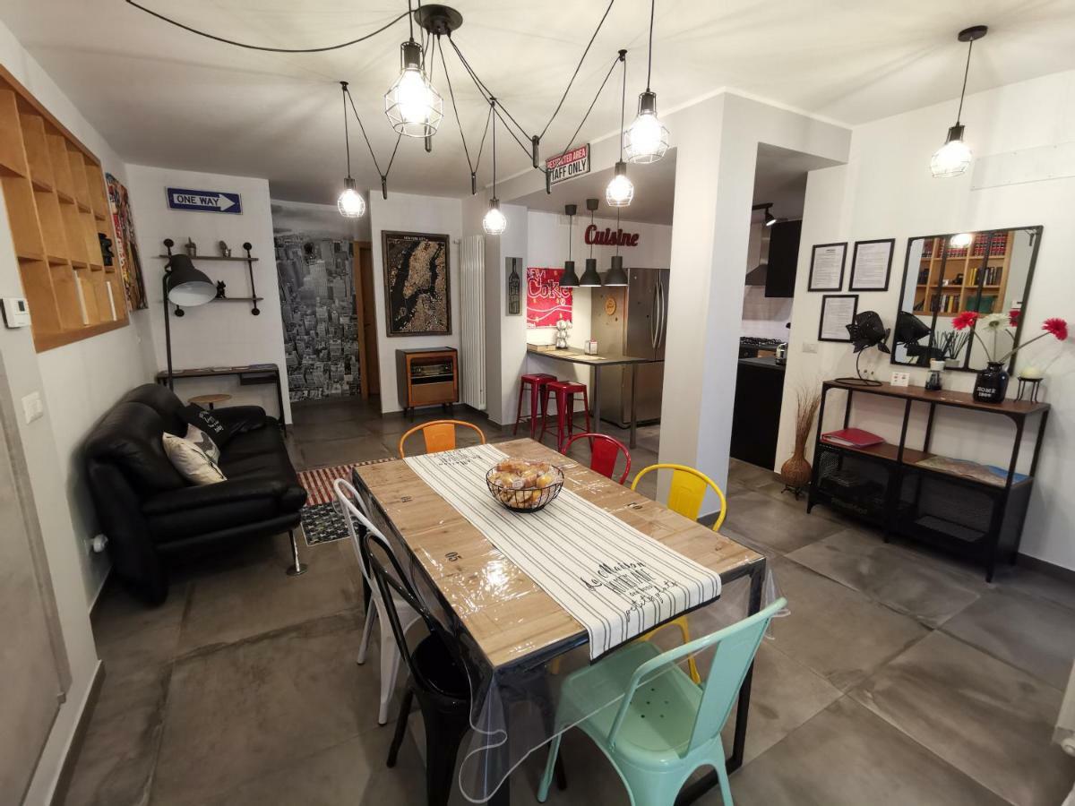 The Black Dog House Valenzano Exterior foto